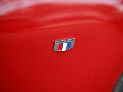 Used 2018 Chevrolet Camaro SS image 7