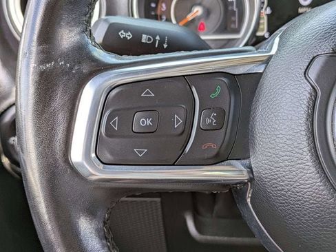 Used 2023 Jeep Wrangler Unlimited Sahara image 26