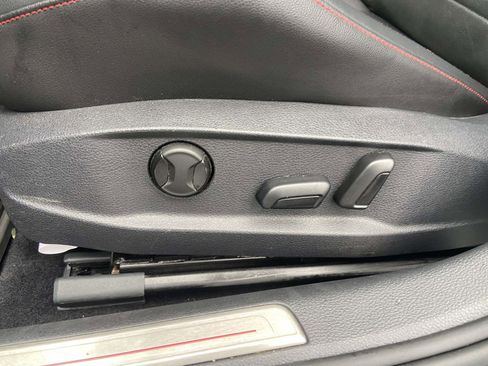 Used 2016 Volkswagen GTI Autobahn w/ Driver Assistance Package image 17