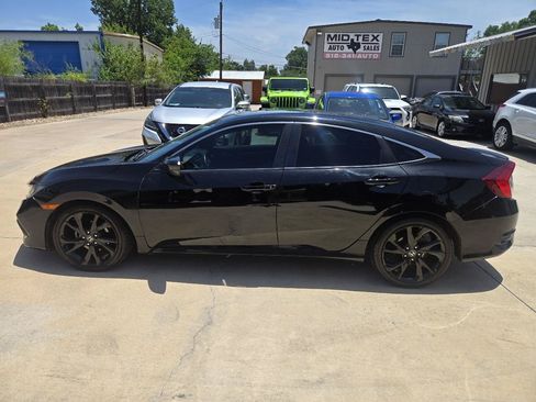 Used 2019 Honda Civic Sport image 4