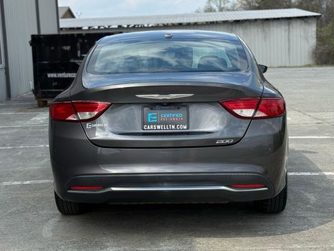 Used 2015 Chrysler 200 Limited w/ Convenience Group FWD image 6