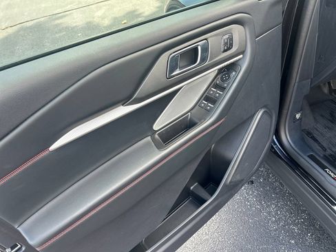 Used 2025 Ford Explorer ST AWD/4WD image 12