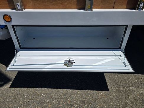 New 2026 RAM 5500 Tradesman AWD/4WD image 25