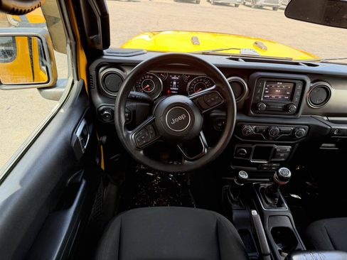 Used 2020 Jeep Wrangler Unlimited Sport image 15