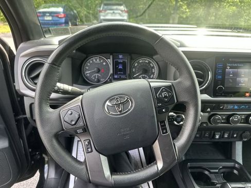 Used 2019 Toyota Tacoma TRD Pro AWD/4WD image 15