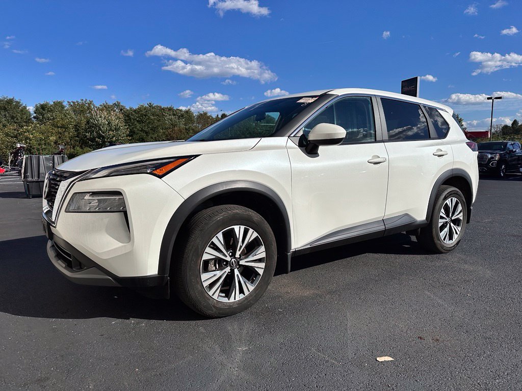 Used 2023 Nissan Rogue SV AWD/4WD image 2