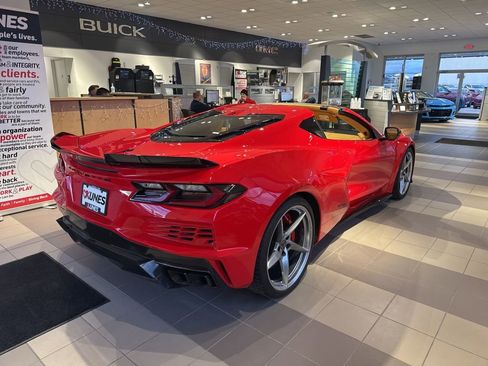 Used 2024 Chevrolet Corvette E-Ray w/ ZER Performance Package image 8