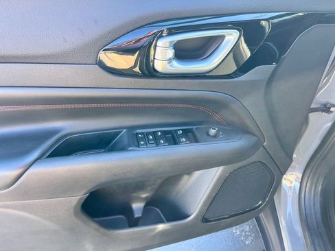 Used 2023 Jeep Compass Trailhawk w/ Trailhawk Convenience Group image 45