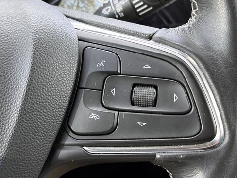 Used 2023 Buick Encore GX Essence w/ Advanced Technology Package AWD/4WD image 17