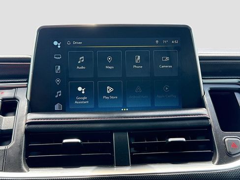 Used 2022 Chevrolet Suburban RST w/ Sport Performance Package AWD/4WD image 15