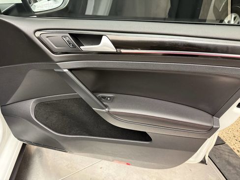 Used 2016 Volkswagen GTI SE w/ Driver Assistance Package image 20