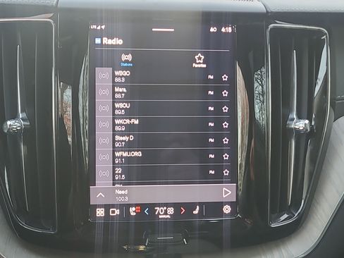 Used 2022 Volvo XC60 B5 Inscription w/ Climate Package image 29