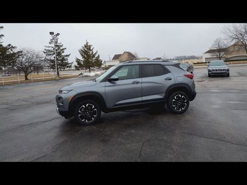 Used 2021 Chevrolet TrailBlazer LT w/ Convenience Package image 28