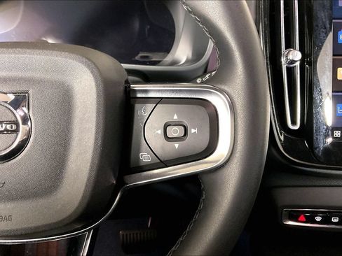 Used 2023 Volvo XC40 Recharge Plus AWD/4WD image 19