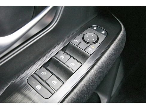 New 2026 Nissan Kicks SV w/ SV Premium Package image 19