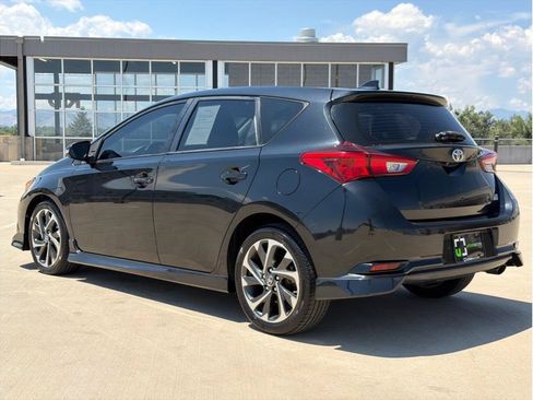 Used 2017 Toyota Corolla iM FWD image 6