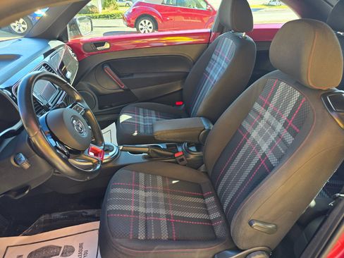 Used 2017 Volkswagen Beetle #PinkBeetle image 8