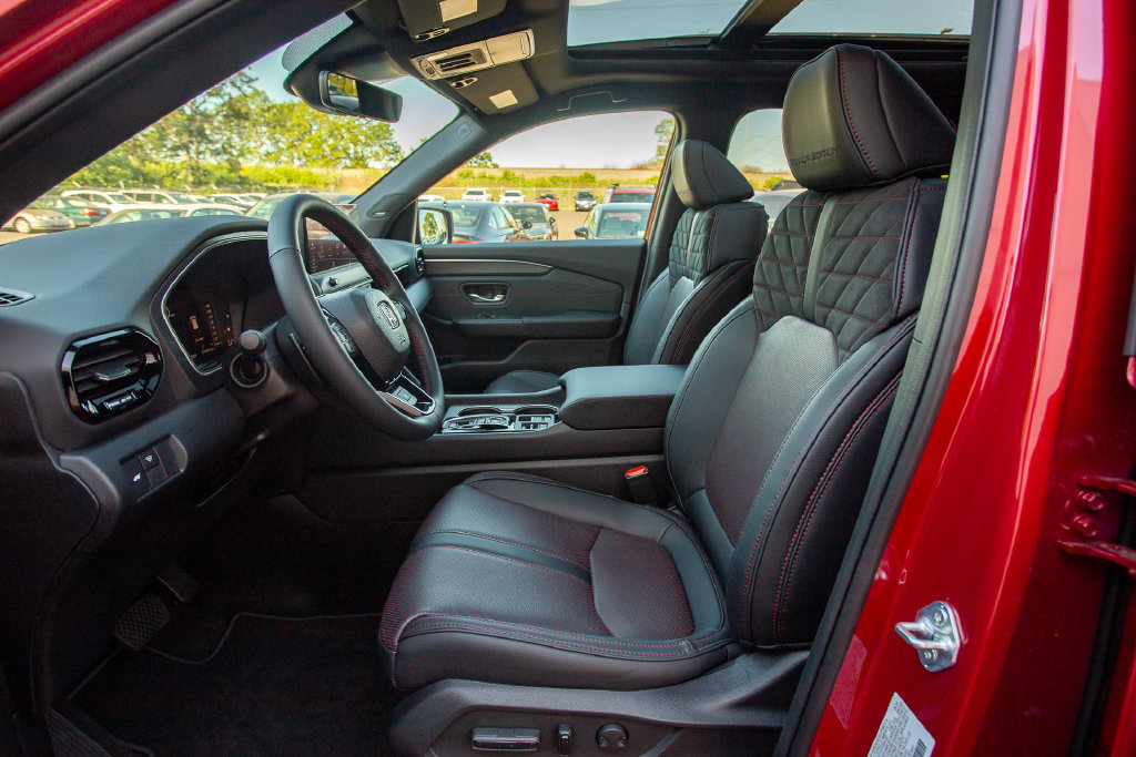 New 2026 Honda Pilot Black Edition image 26