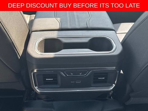 Used 2024 Chevrolet Silverado 2500 High Country w/ Technology Package AWD/4WD image 16