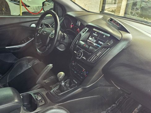 Used 2014 Ford Focus ST w/ Equipment Group 202A image 12