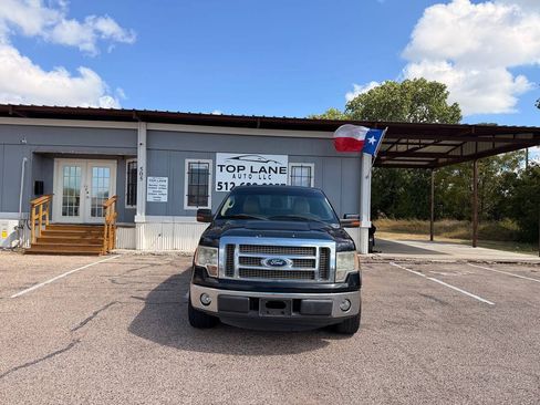 Used 2011 Ford F150 Lariat w/ Lariat Plus Pkg RWD image 3