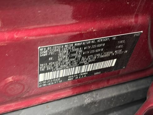 Used 2022 Toyota RAV4 XLE Premium AWD/4WD image 34