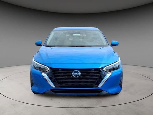 Used 2025 Nissan Sentra SV w/ SV Premium Package FWD image 15