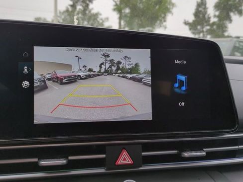 New 2026 Hyundai Elantra Limited FWD image 20