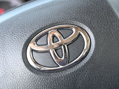 Used 2021 Toyota Camry XSE w/ Navigation Upgrade Package FWD image 32