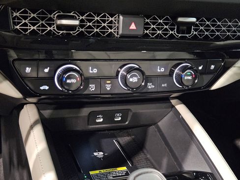 Used 2024 Honda Accord Touring image 32