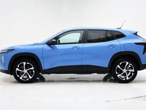 Used 2024 Chevrolet Trax RS w/ Sunroof Package image 6