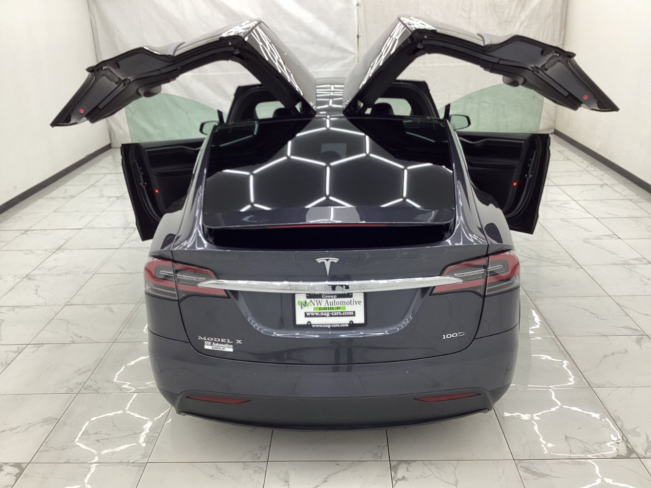 Used 2018 Tesla Model X 100D AWD/4WD image 28