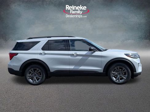 New 2026 Ford Explorer Active AWD/4WD image 4