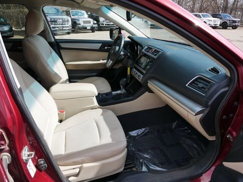 Used 2016 Subaru Outback 2.5i Premium w/ Popular Package #2 AWD/4WD image 8