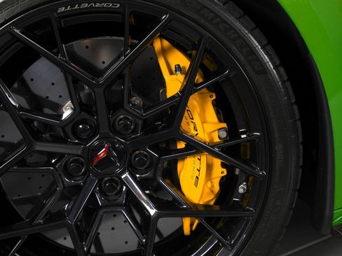 Used 2026 Chevrolet Corvette ZR1 w/ ZR1 Carbon Fiber Aero Package RWD image 19