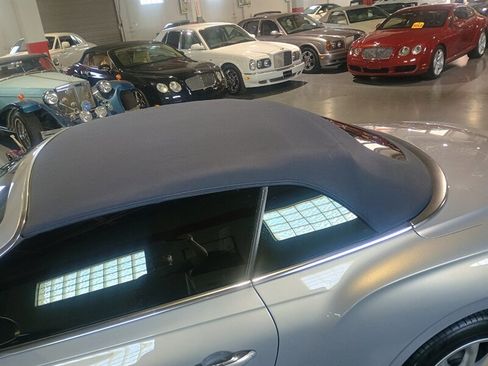 Used 2020 Bentley Continental GT image 44