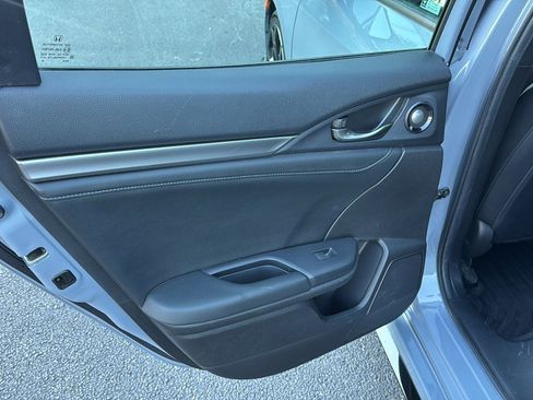 Used 2019 Honda Civic Sport Touring image 17