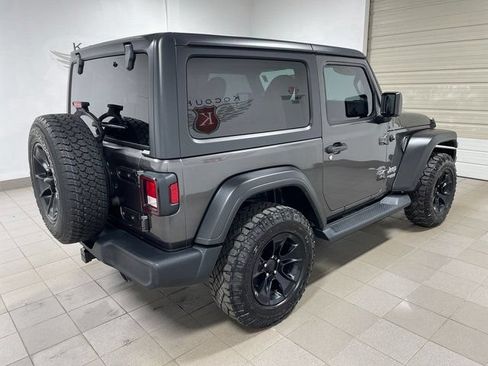 Used 2019 Jeep Wrangler Sport AWD/4WD image 6