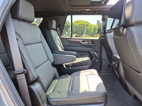 New 2026 GMC Yukon Denali w/ Denali Reserve Package AWD/4WD image 27