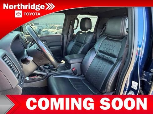 Used 2022 Nissan Frontier PRO-4X w/ Pro-4X Premium Package AWD/4WD image 6