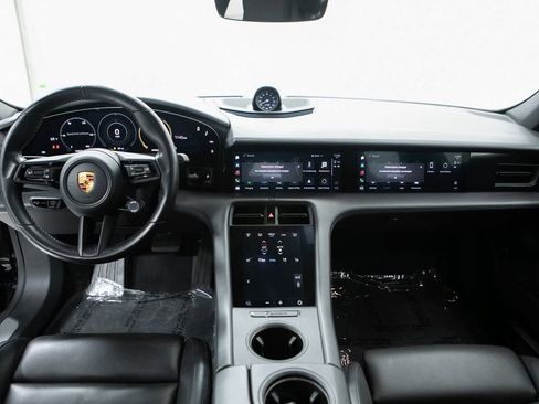 Used 2022 Porsche Taycan 4S image 13