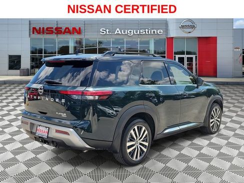 Certified 2022 Nissan Pathfinder Platinum w/ Cargo Package AWD/4WD image 2