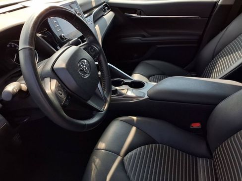 Used 2024 Toyota Camry SE FWD image 18