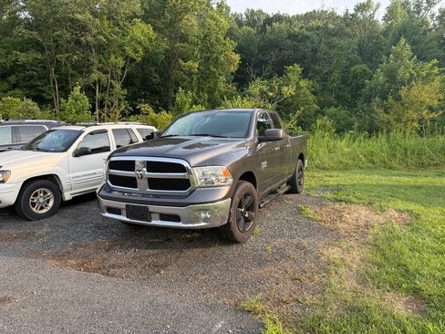 Used 2021 RAM 1500 Tradesman w/ Tradesman SXT Package RWD image 1