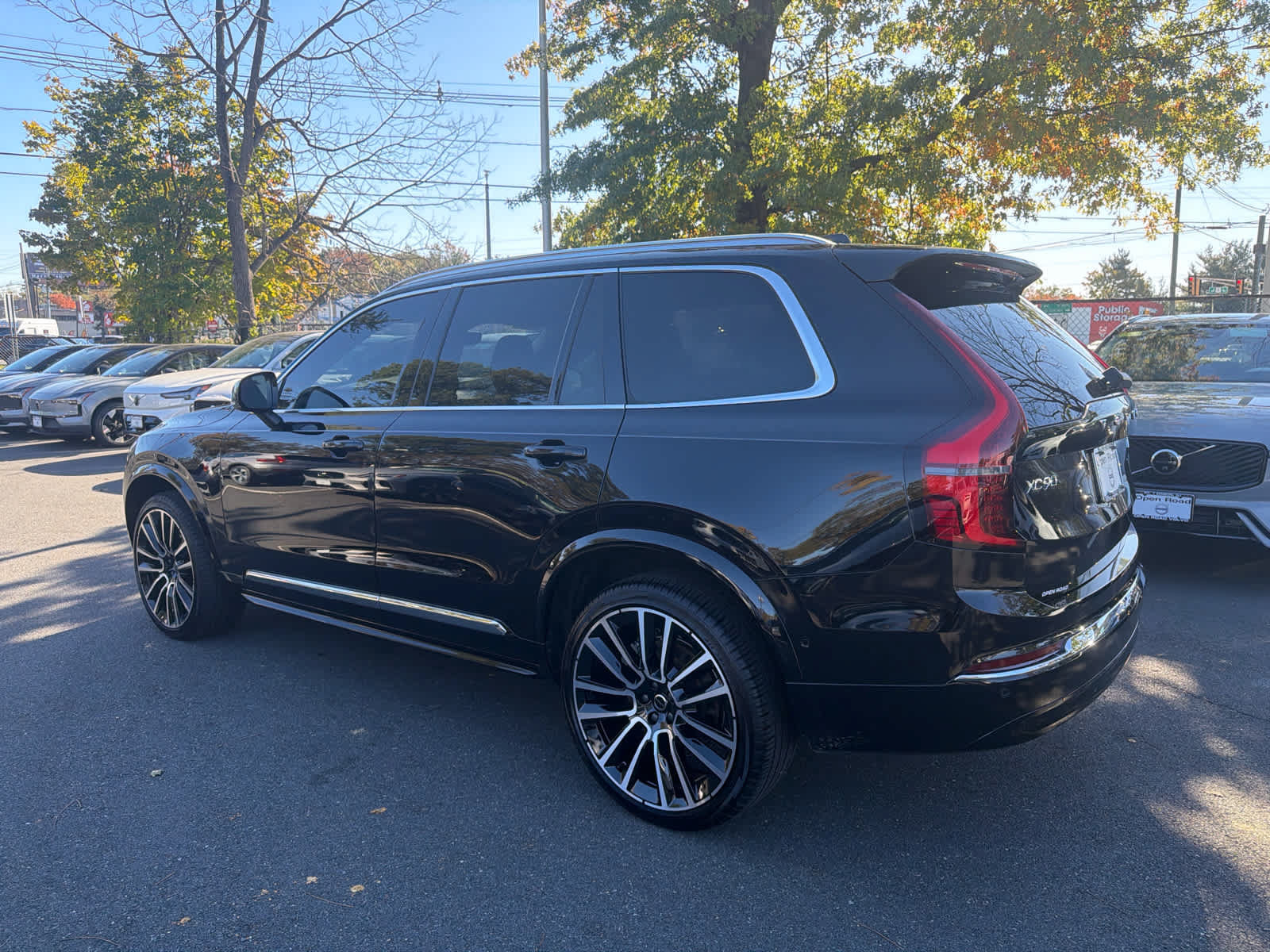 Certified 2025 Volvo XC90 B5 Plus AWD/4WD image 10