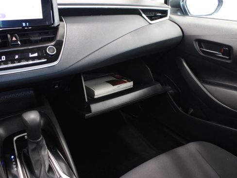 Used 2025 Toyota Corolla LE FWD image 20