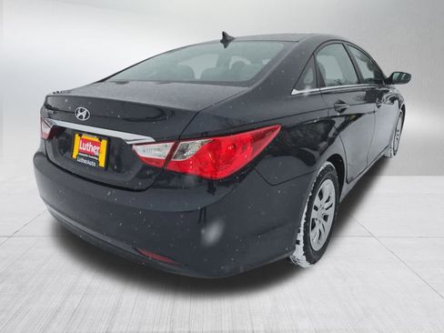 Used 2011 Hyundai Sonata GLS image 3