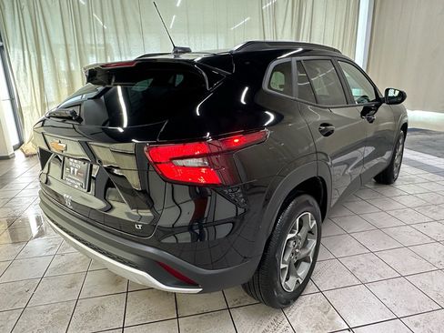 Certified 2025 Chevrolet Trax LT w/ LT Convenience Package image 5