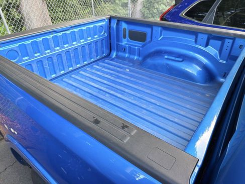 Used 2025 RAM 1500 Big Horn AWD/4WD image 4