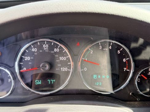 Used 2012 Jeep Liberty Sport w/ Popular Equipment Group AWD/4WD image 15